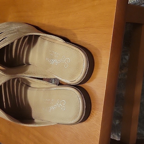 Elegant Glittery Beige Women's Slip-On Mules - Picture 2 of 5